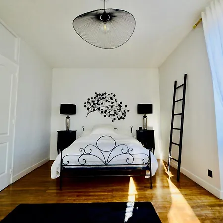 Grande Maison De Charme - Proche De La Rochelle بيت للعطل *