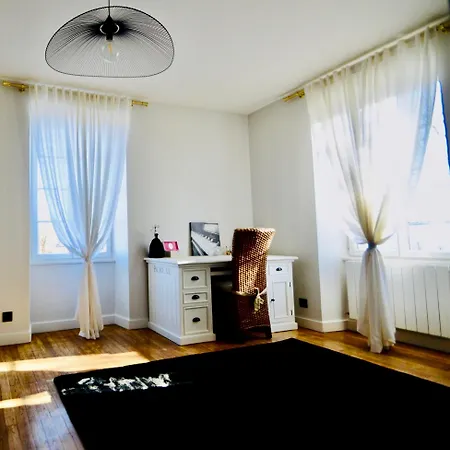 Grande Maison De Charme - Proche De La Rochelle * Saint-Sauveur-d'Aunis