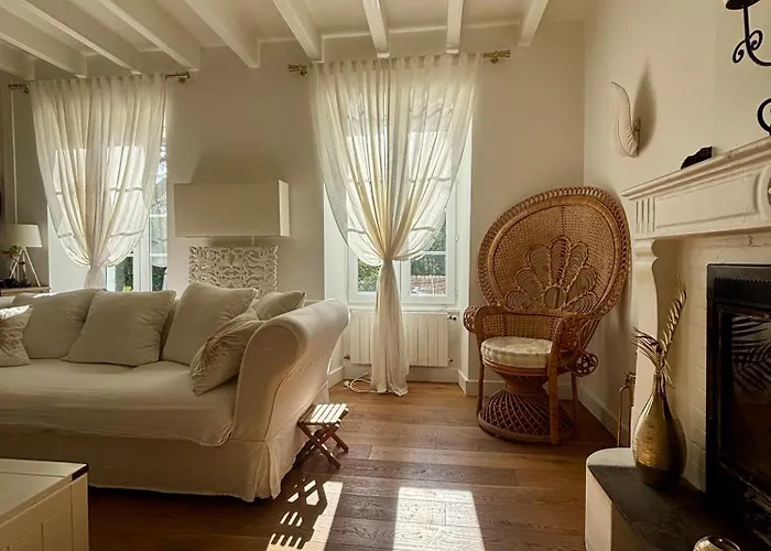 Grande Maison De Charme - Proche De La Rochelle