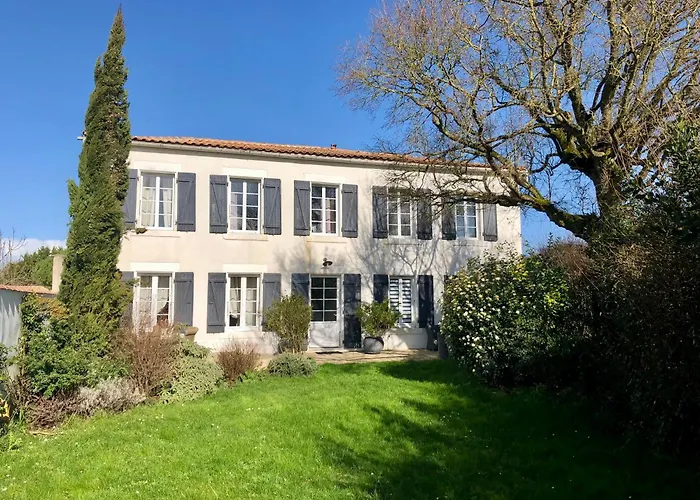 Grande Maison De Charme - Proche De La Rochelle بيت للعطل Saint-Sauveur-d'Aunis